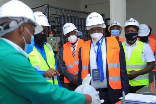 Ministers  Touring the factory